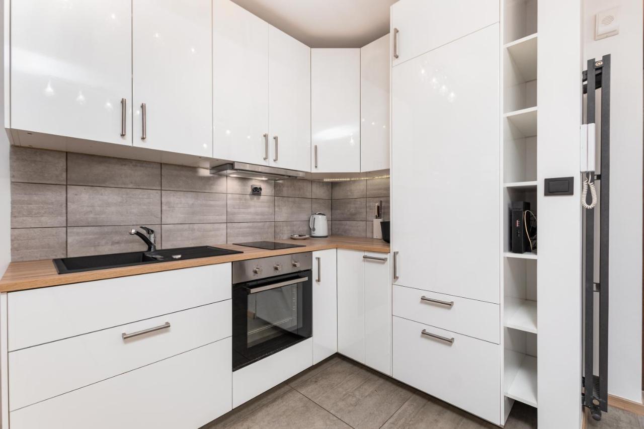 Corazziego 4 By Homeprime Warsaw Exterior photo